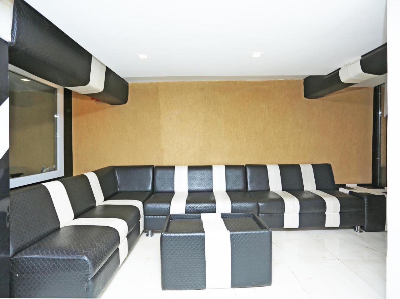 Oyo 16472 Hotel Shree Balram International Raipur  Ngoại thất bức ảnh