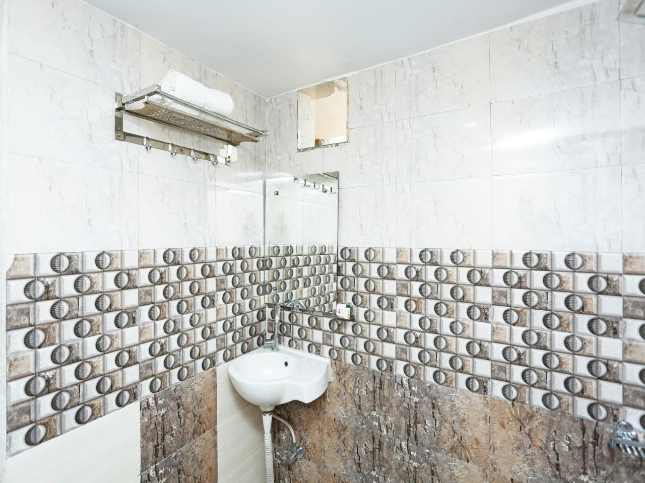 Oyo 16472 Hotel Shree Balram International Raipur  Ngoại thất bức ảnh